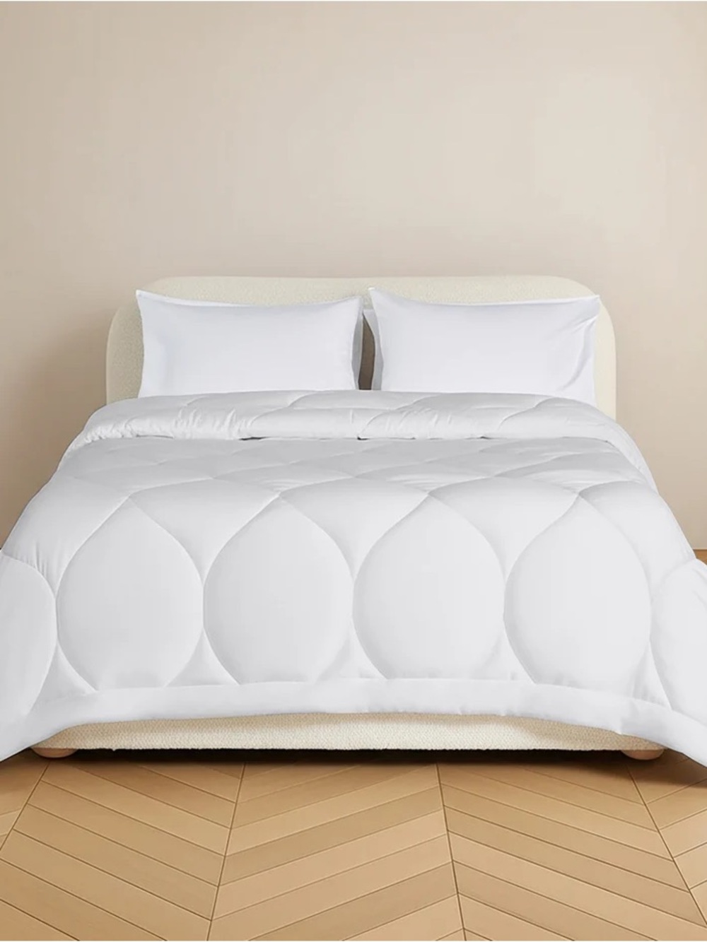 NEW Buffy Cloud Comforter King / Cal King White Quilted Eucalyptus Cooling